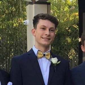 Meet your Posher, Neve